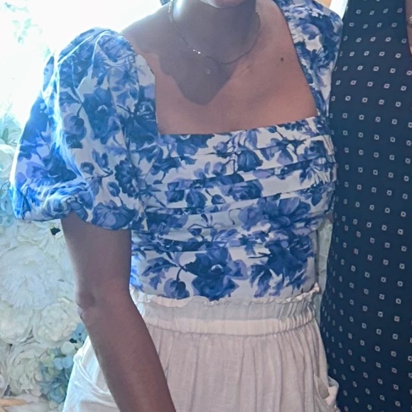 Cropped Puff Sleeve Shirt - Picture 5 of 5